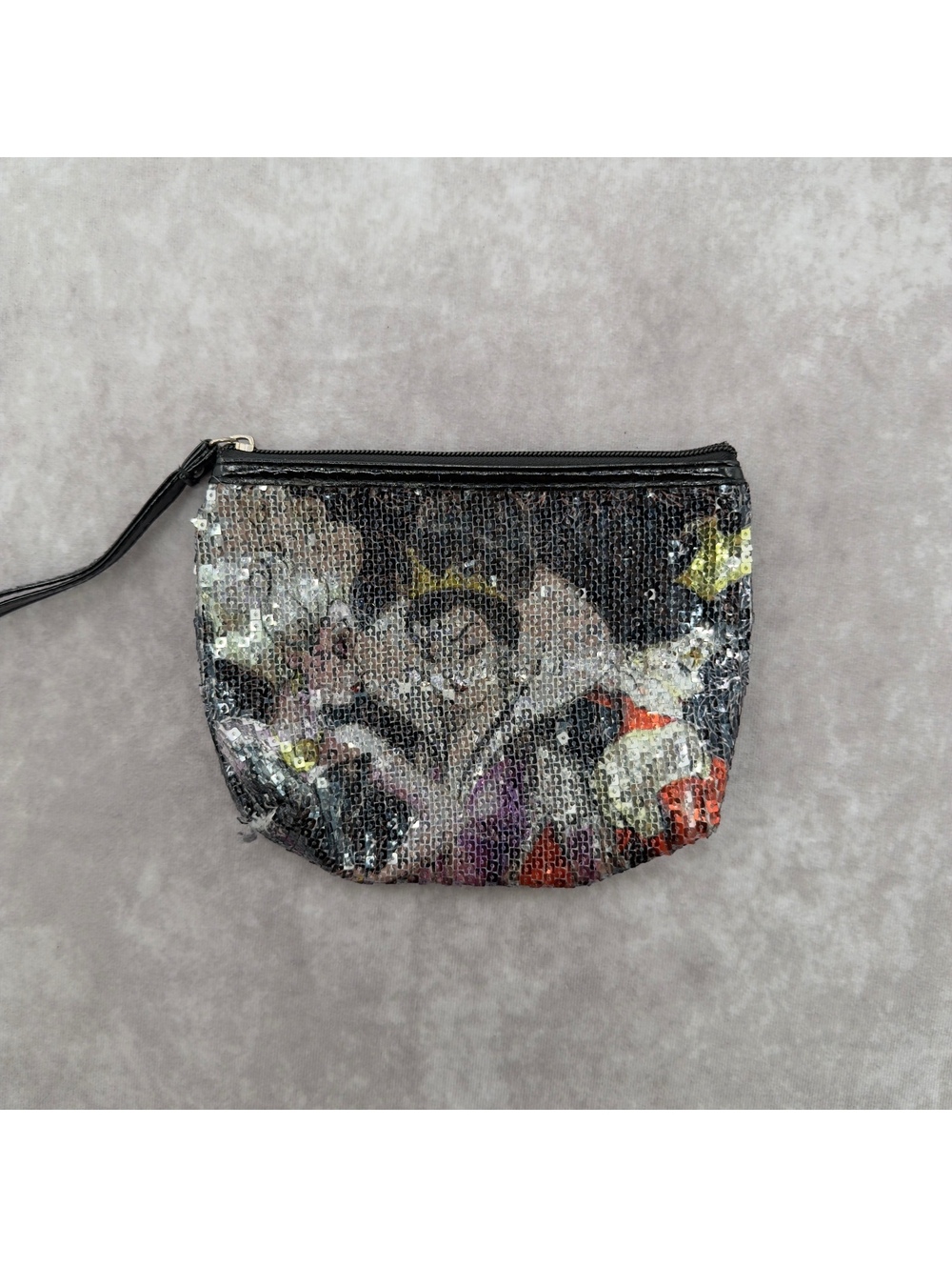 RARE Disney Villains Evil Queen of Hearts Ursula Sequined Wristlet Cosmetic Bag